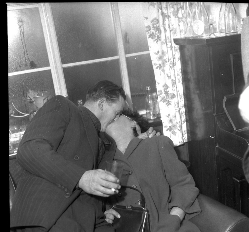 PUB SCENE0005.jpg